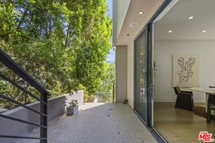 2756 Westshire Dr, Los Angeles, CA 90068 - Photo 11