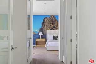 2756 Westshire Dr, Los Angeles, CA 90068 - Photo 21