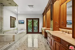 2108 San Ysidro Dr, Beverly Hills, CA 90210 - Photo 25