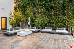 11955 Pinnacle Pl, Beverly Hills, CA 90210 - Photo 23
