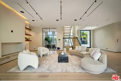 5411 Vanalden Ave, Tarzana, CA 91356 - Photo 11