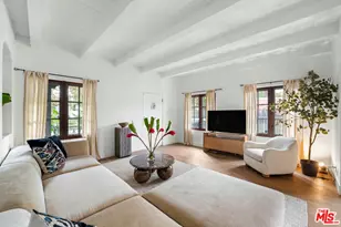 535 N Poinsettia Pl, Los Angeles, CA 90036 - Photo 11
