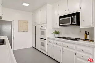 10725 Ohio Ave, Los Angeles, CA 90024 - Photo 11