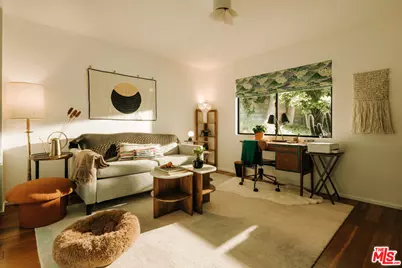 2230 Banyan Dr, Los Angeles, CA 90049 - Photo 15