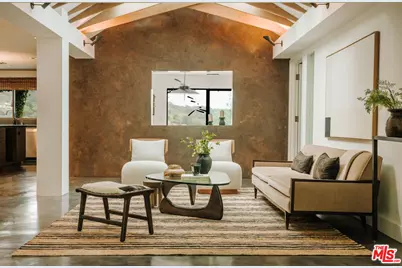 2220 Banyan Dr, Los Angeles, CA 90049 - Photo 5