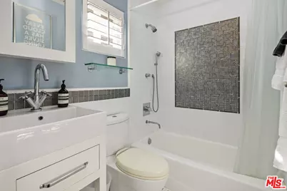 3721 Meier St, Los Angeles, CA 90066 - Photo 27