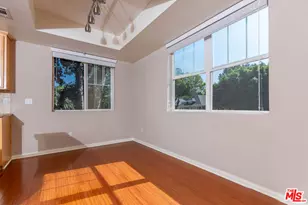 1239 W 30th St, Los Angeles, CA 90007 - Photo 21