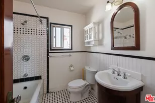 2331 Lucerne Ave, Los Angeles, CA 90016 - Photo 13