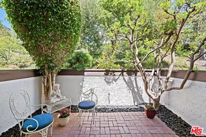 1622 Palisades Dr, Pacific Palisades, CA 90272 - Photo 13