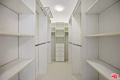 118 S Clark Dr #302, West Hollywood, CA 90048 - Photo 9