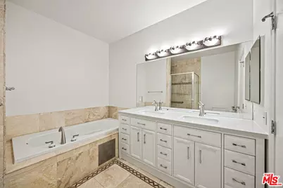 118 S Clark Dr #302, West Hollywood, CA 90048 - Photo 7