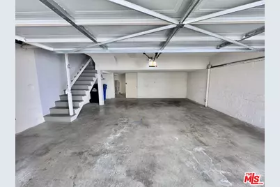 5346 Fairview Blvd, Los Angeles, CA 90056 - Photo 21