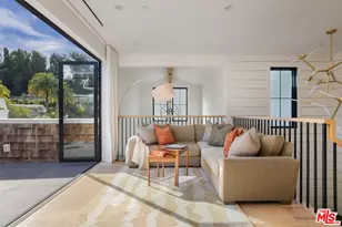 16101 Royal Mt Dr, Encino, CA 91436 - Photo 23