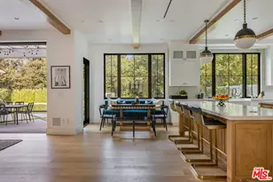 16101 Royal Mt Dr, Encino, CA 91436 - Photo 13