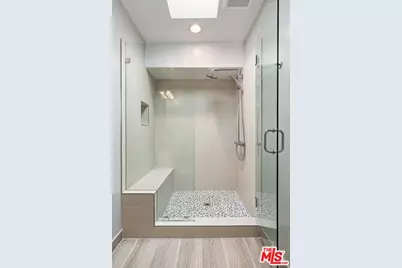 1710 Malcolm Ave #303, Los Angeles, CA 90024 - Photo 15