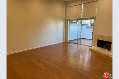 17142 Palisades Cir, Pacific Palisades, CA 90272 - Photo 3