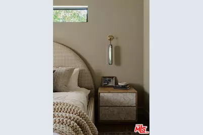 12406 La Maida St, Valley Village, CA 91607 - Photo 21