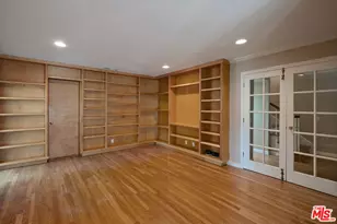 17099 Palisades Cir, Pacific Palisades, CA 90272 - Photo 11