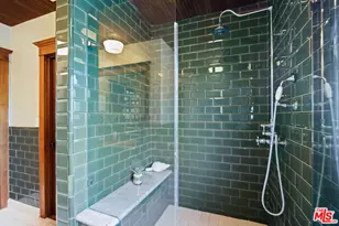 588 N Gower St, Los Angeles, CA 90004 - Photo 31