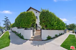 588 N Gower St, Los Angeles, CA 90004 - Photo 3