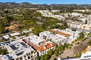 11755 Montana Ave, Los Angeles, CA 90049 - Photo 35