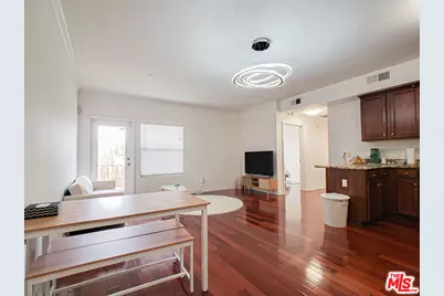 1025 Dewey Ave #205, Los Angeles, CA 90006 - Photo 5