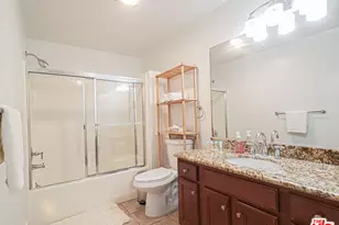 1025 Dewey Ave, Los Angeles, CA 90006 - Photo 13