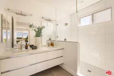 11724 Culver Blvd #8, Los Angeles, CA 90066 - Photo 23