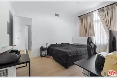 309 S Mariposa Ave #301, Los Angeles, CA 90020 - Photo 9