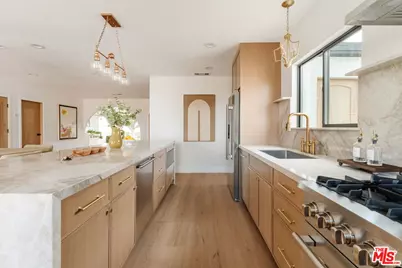 5168 Southridge Ave, Los Angeles, CA 90043 - Photo 7