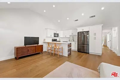 11642 Acama St, Studio City, CA 91604 - Photo 23