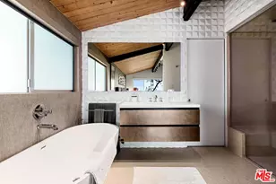 3834 Buena Park Dr, Studio City, CA 91604 - Photo 19