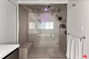 3834 Buena Park Dr, Studio City, CA 91604 - Photo 21