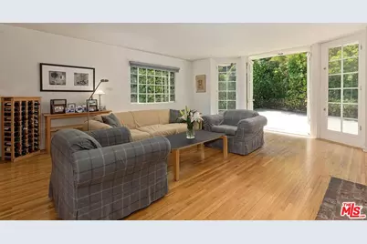 1041 Chantilly Rd, Los Angeles, CA 90077 - Photo 3
