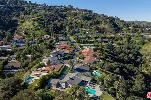 10803 Alta View Dr, Studio City, CA 91604 - Photo 31