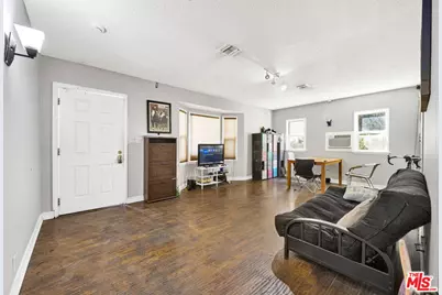 14541 Hart St, Van Nuys, CA 91405 - Photo 7