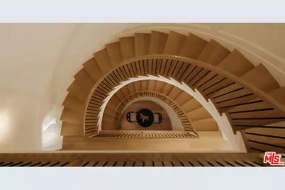 427 N Bundy Dr, Los Angeles, CA 90049 - Photo 23