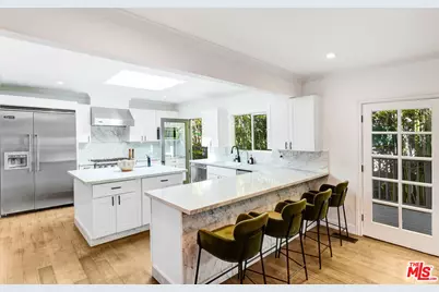 903 N Vista St, Los Angeles, CA 90046 - Photo 15