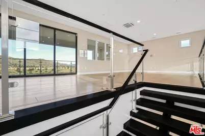 11848 N Hillsborough Ln, Porter Ranch, CA 91326 - Photo 35