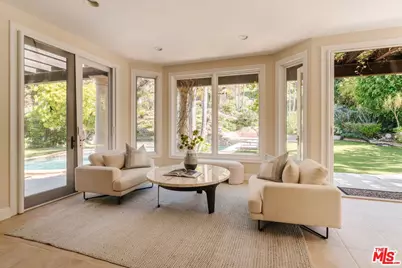 16799 Monte Hermoso Dr, Pacific Palisades, CA 90272 - Photo 9