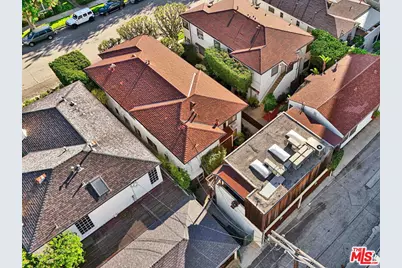 10357 Ashton Ave, Los Angeles, CA 90024 - Photo 11