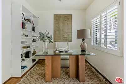 15330 Del Gado Dr, Sherman Oaks, CA 91403 - Photo 23