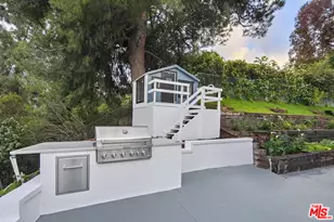 4050 Clarinda Dr, Tarzana, CA 91356 - Photo 31