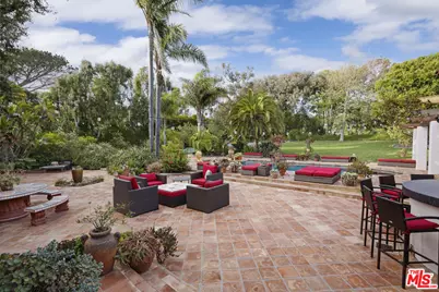 7332 Birdview Ave, Malibu, CA 90265 - Photo 11