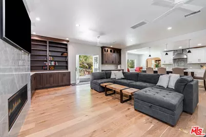 1258 E Elmwood Ave, Burbank, CA 91501 - Photo 5