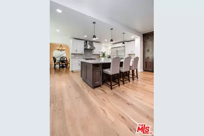 1258 E Elmwood Ave, Burbank, CA 91501 - Photo 31