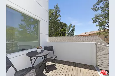 15514 Casiano Ct, Los Angeles, CA 90077 - Photo 57