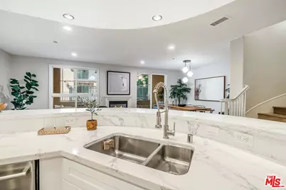 13031 Villosa Pl #102, Playa Vista, CA 90094 - Photo 19