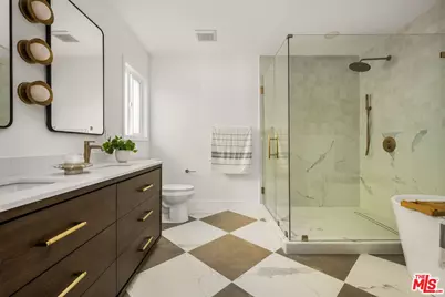 6133 Wooster Ave, Los Angeles, CA 90056 - Photo 13