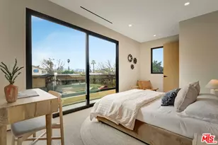 12307 Collins St, Valley Village, CA 91607 - Photo 37